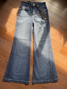Women’s JNCO Dark Blue Vivianite Wide- Leg Jeans
